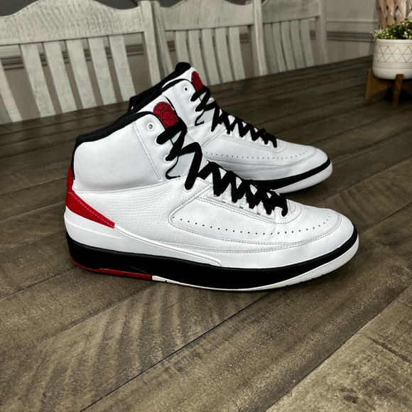 Nike Air Jordan 2 Retro Mid Chicago Sneakers Sz 11 - Picture 2 of 7